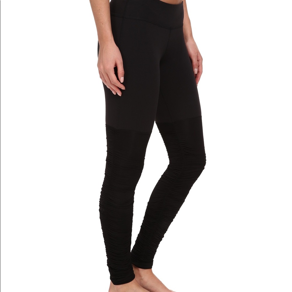 Beyond Yoga Leg warmer lounge leggings